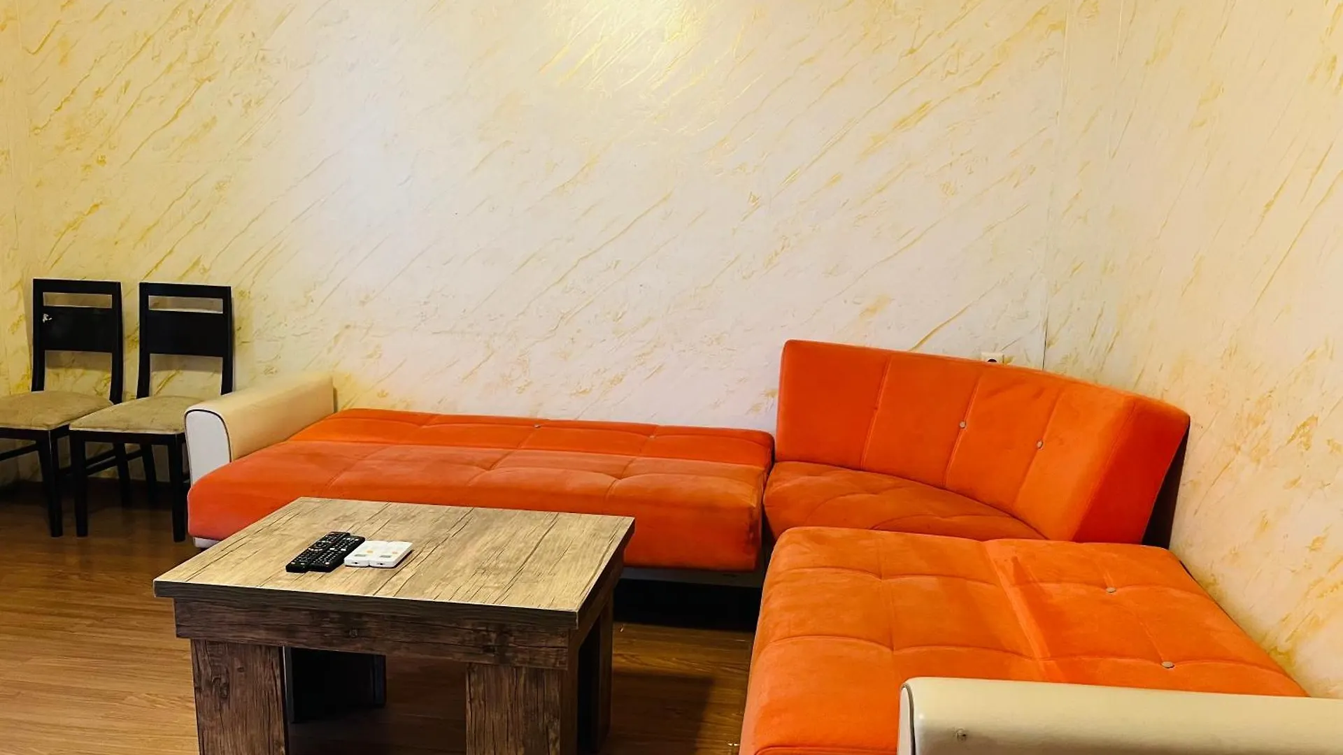 Apartments Nita باتومي
