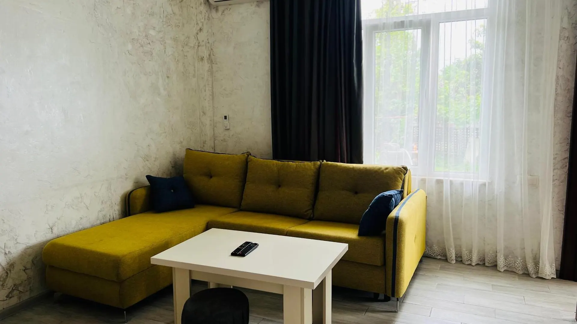 Apartments Nita باتومي