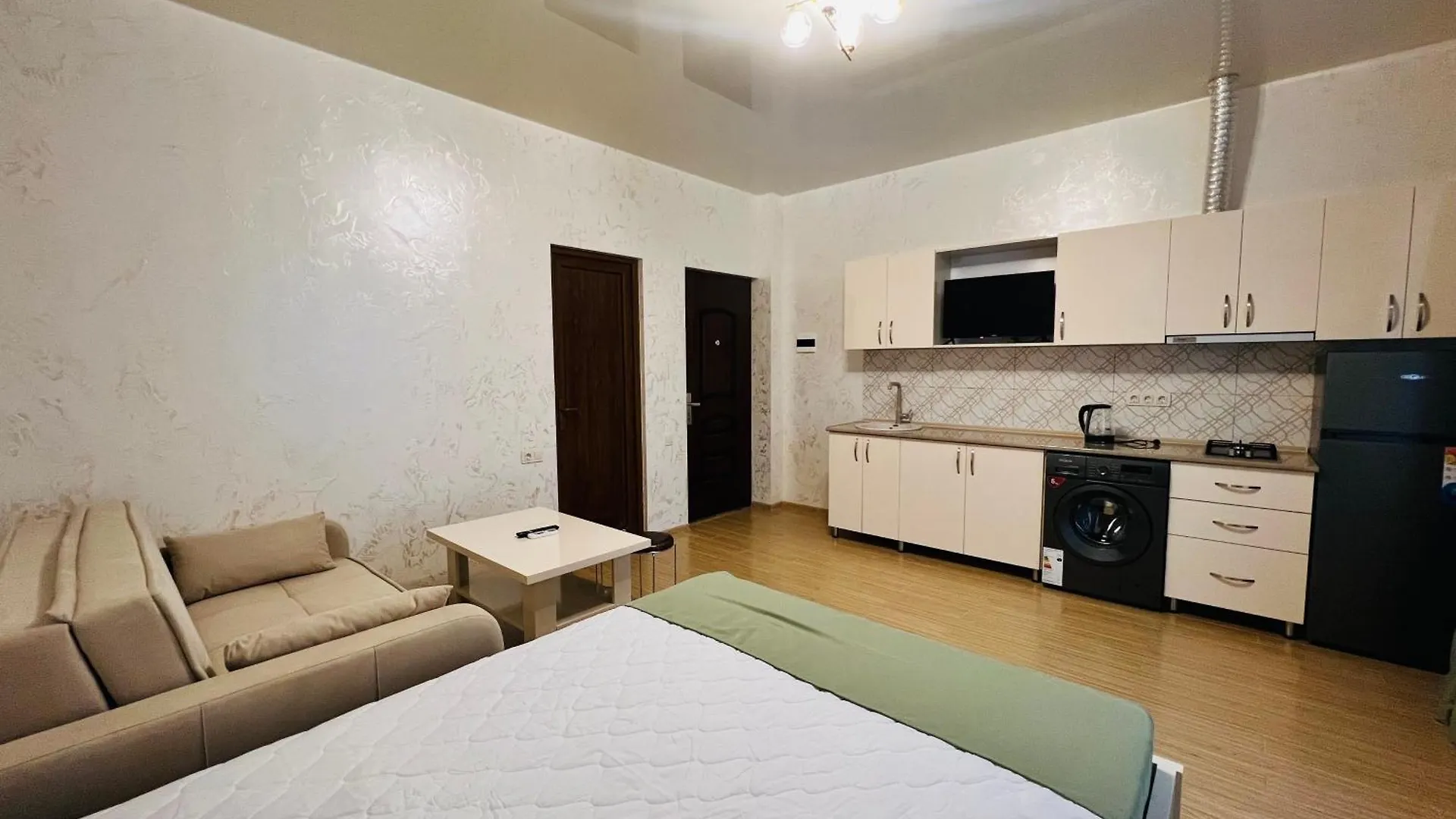 Apartments Nita باتومي
