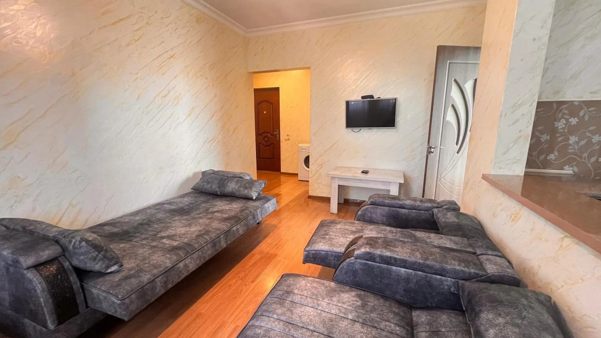 Apartments Nita Батуми 0*,
