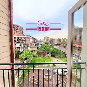 Cozy & Stylish With Garden View Батуми